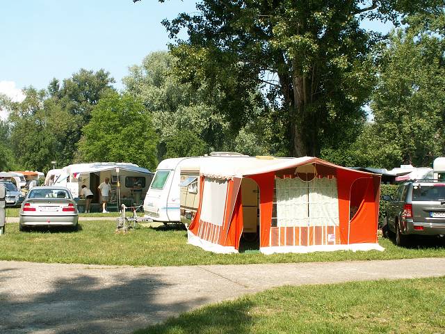 Camping Lodenica Pieany