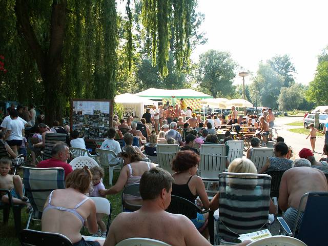 Camping Lodenica Pie��any